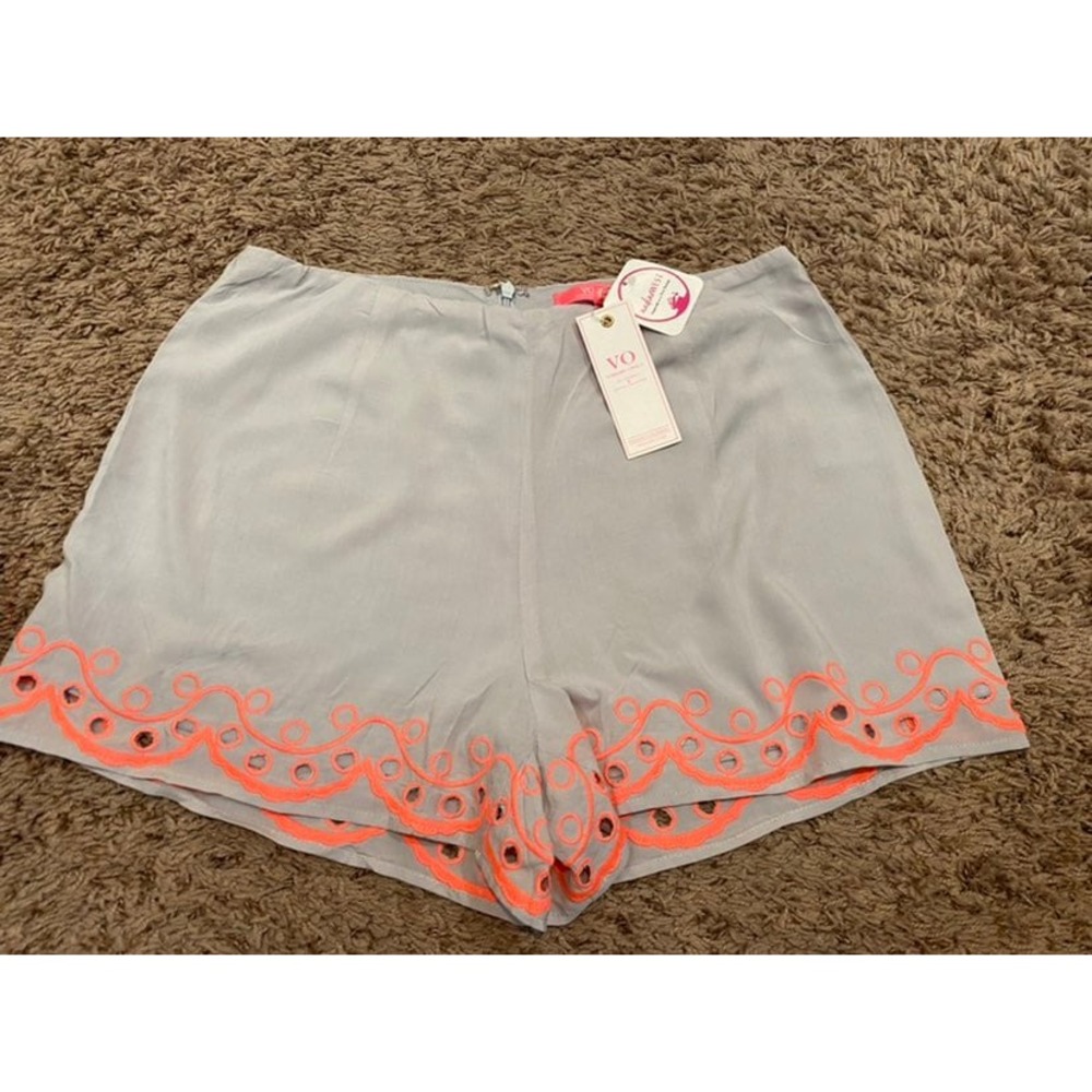 NWT Women's‎ Shorts Size small